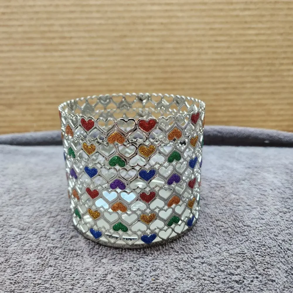 Bath & Body Works candle holder hearts multicolor X